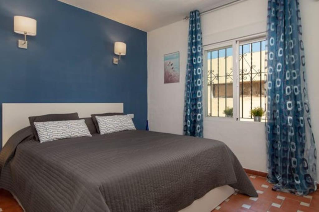 Beautiful Spanish Apartment In ตอร์เรโมลิโนส ภายนอก รูปภาพ