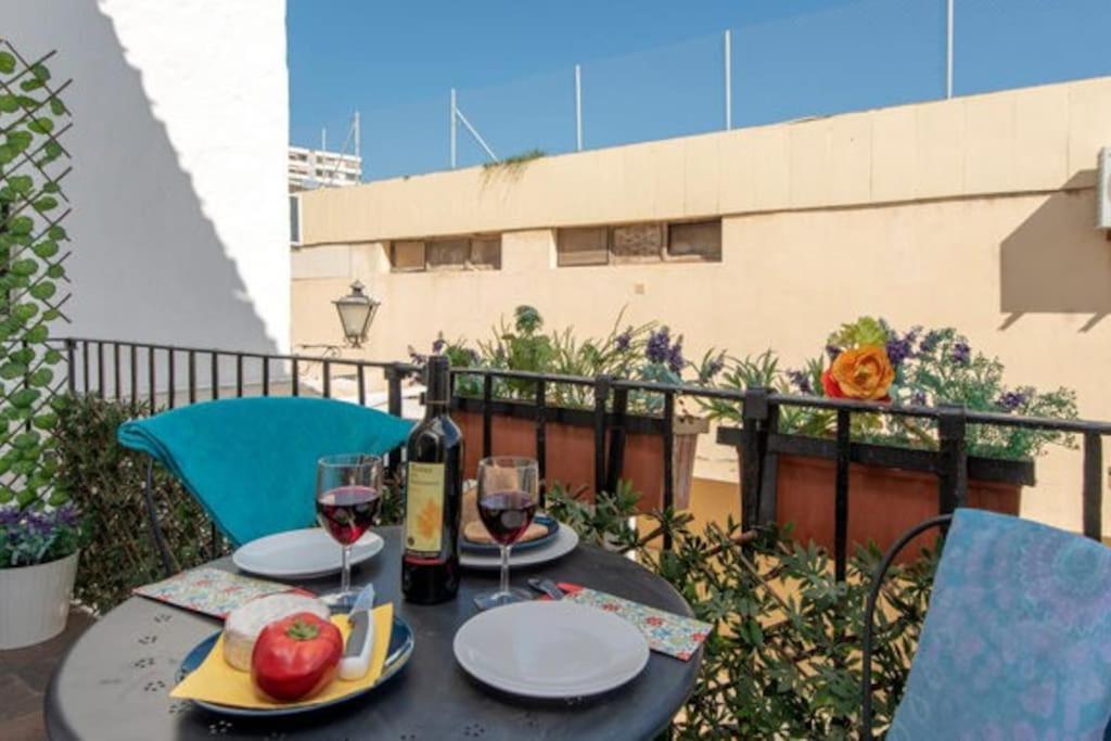 Beautiful Spanish Apartment In ตอร์เรโมลิโนส ภายนอก รูปภาพ